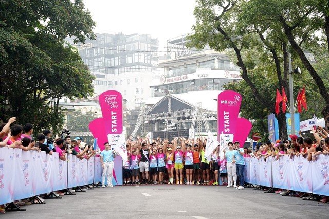 Giải chạy Happy Ekiden thành công với hiệu ứng lan tỏa mạnh mẽ trong cộng đồng.